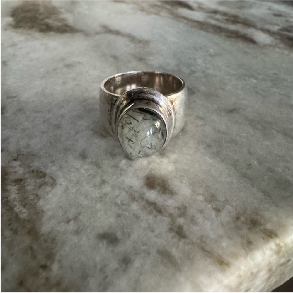 Sundance Rutilated Quartz Silver Ring - Picture 7 of 9
